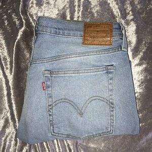 Levi Wedgie Fit Jeans